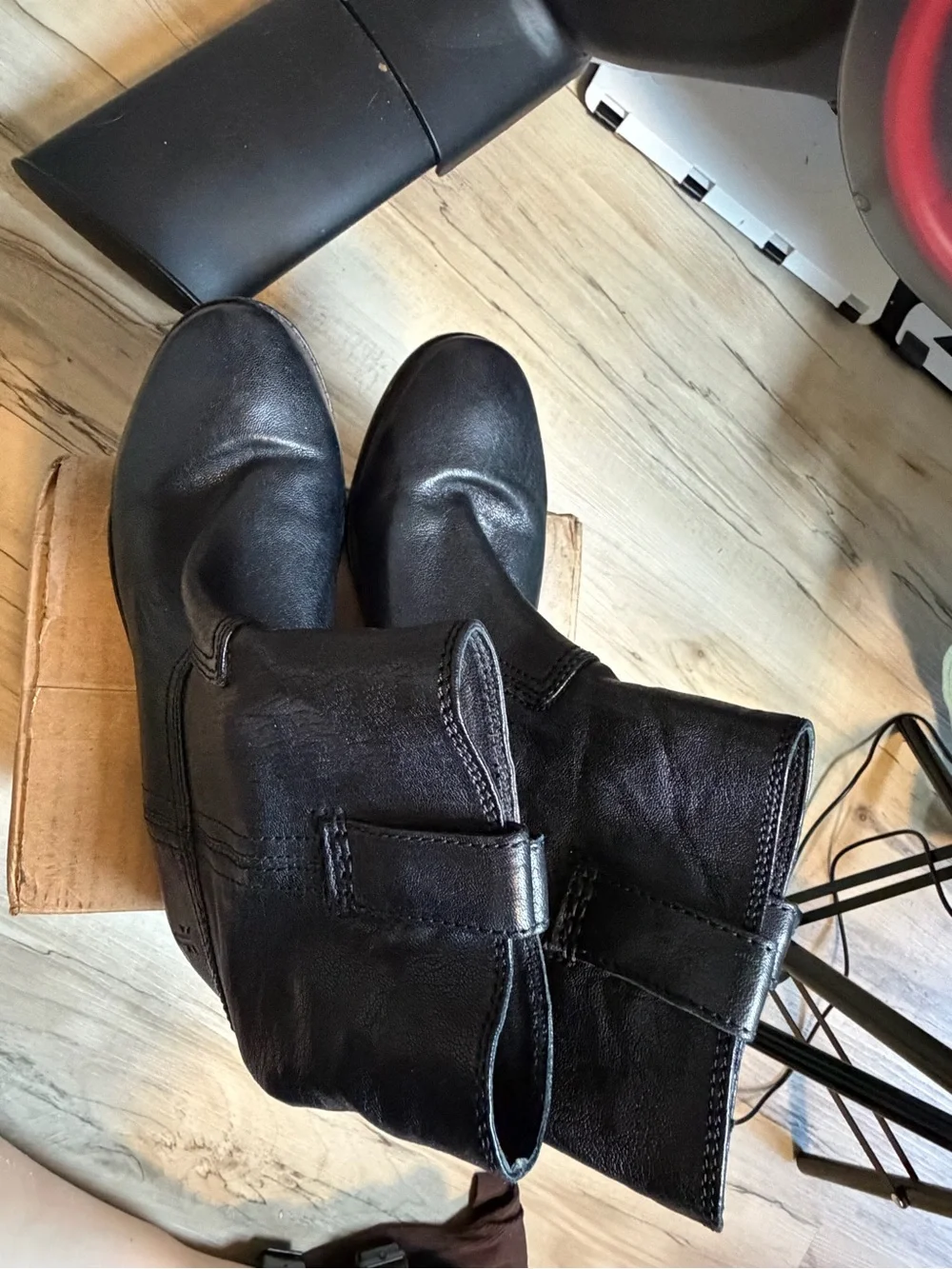 Frye Black Leather Pull-On Ankle Boots Women’s Size 7M Western Moto